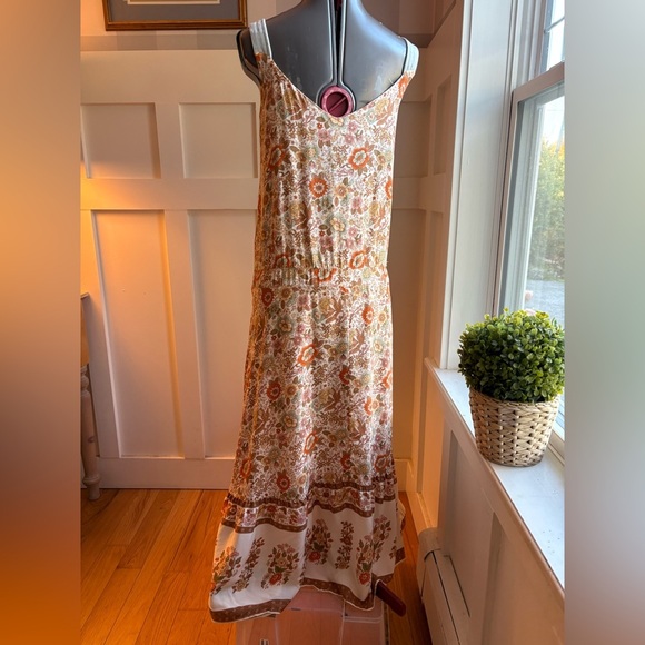 DAVI & DANI Floral Maxi Dress with Button Detail Size Small - Picture 6 of 9